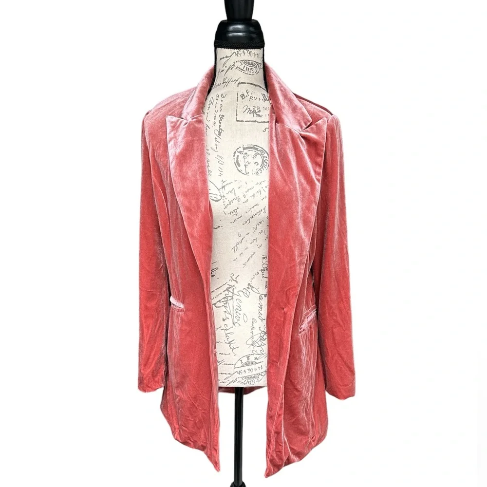 BiBi Velvet Peak Lapel Single Blazer